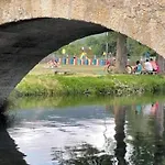 Pallozas Turisticas Ridicodias - A Pedra
