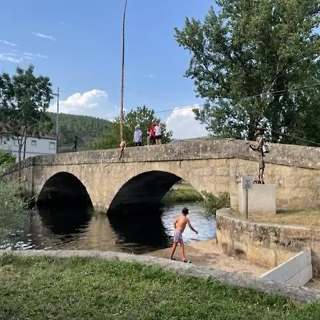 דירה Pallozas Turisticas Ridicodias - A Pedra *