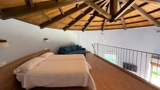 Pallozas Turisticas Ridicodias - A Pedra アパート
